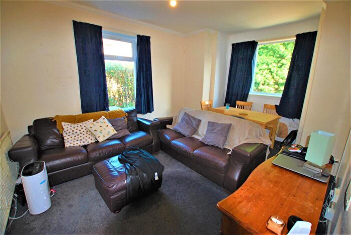 5 Bedroom Detached House To Rent In B Upperthorpe, S6