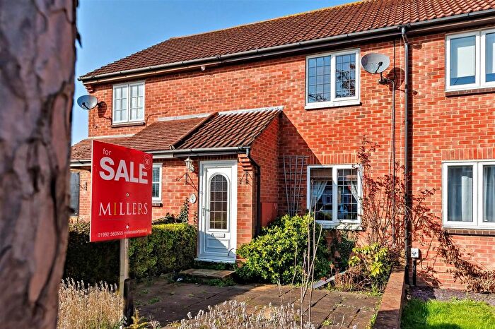 2 Bedroom Terraced House For Sale In Brickfield Road, Coopersale, CM16