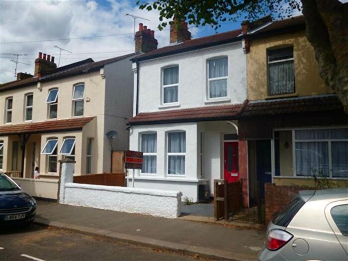 3 Bedroom Semi-Detached House To Rent In St Anns Road, Southend On Sea, SS2