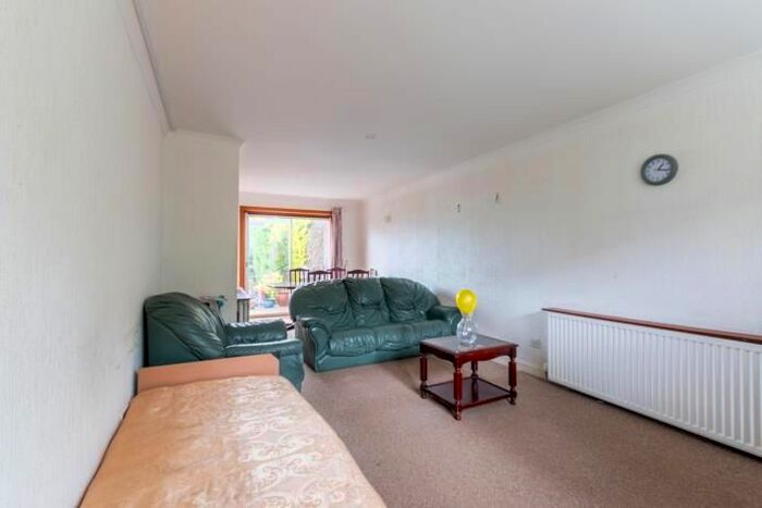 3 Bedroom Semi-Detached House To Rent In Priory Road, Linlithgow, EH49