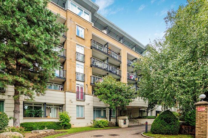 2 Bedroom Flat For Sale In Pentonville Road, Angel, N1