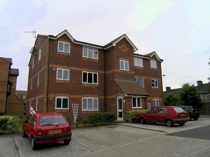 1 Bedroom Property To Rent In Greenslade Road, Barking, IG11