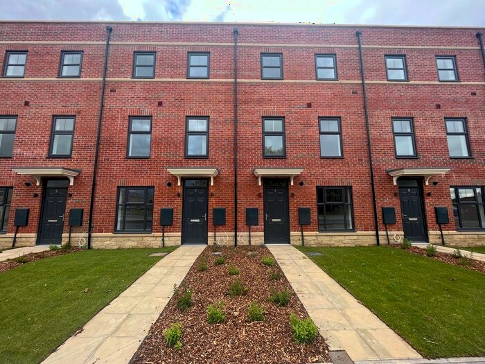 2 Bedroom Terraced House To Rent In Acacia Terrace, Seacroft, Leeds, LS14