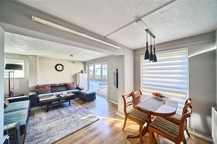 2 Bedroom Flat For Sale In Saints Drive, London, London, E7