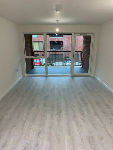 2 Bedroom Flat To Rent In Harrow View, Harrow, HA1