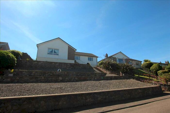 4 Bedroom Bungalow For Sale In Hillcrest, Stronvaar Avenue, Campbeltown, PA28