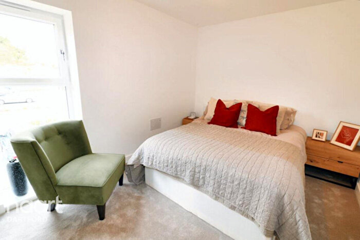 2 Bedroom Apartment To Rent In Brunton Bank, Swanscombe, DA10