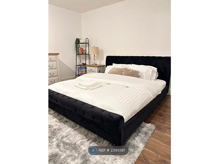 1 Bedroom Flat To Rent In Hoxton Street, London, N1