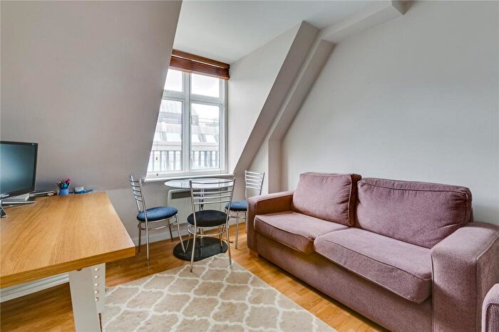 1 Bedroom Flat To Rent In Fetter Lane, Covent Garden, EC4A