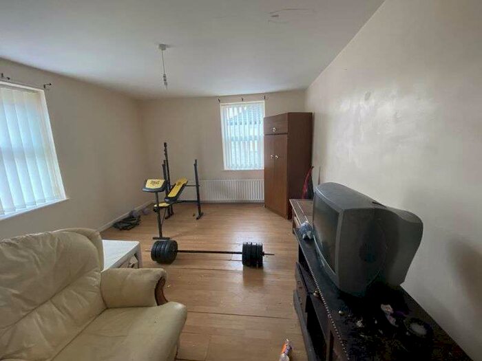 2 Bedroom Property To Rent In Hall Terrace, Blyth, NE24