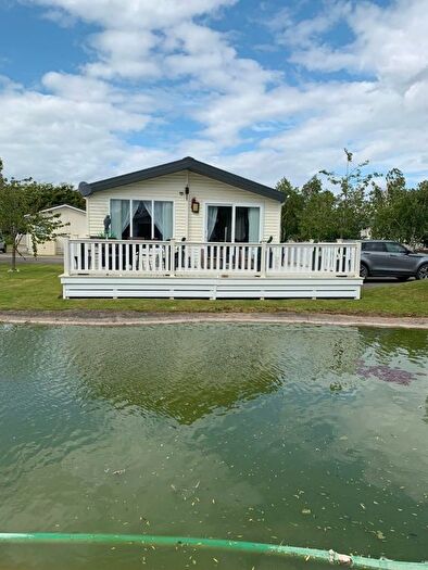 2 Bedroom Mobile/park Home For Sale In Southview Leisure Park, Skegness, PE25