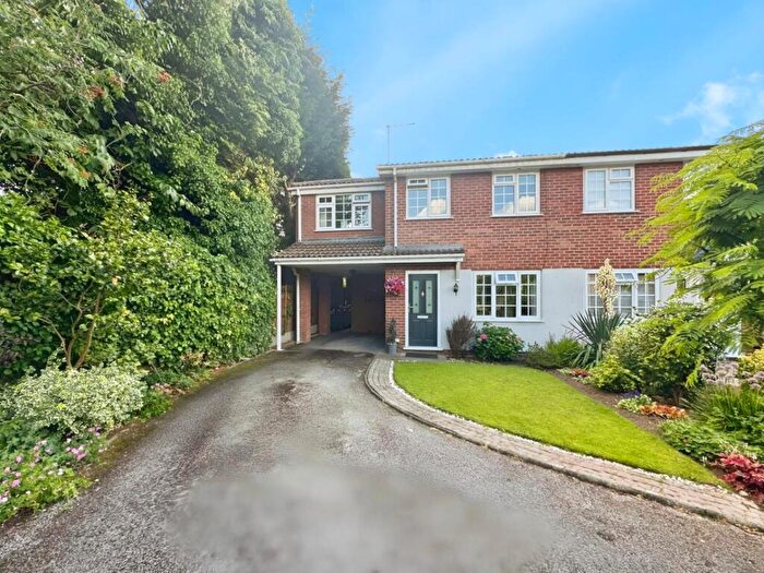 3 Bedroom Semi-Detached House For Sale In Muirfield Close, Wilmslow, SK9