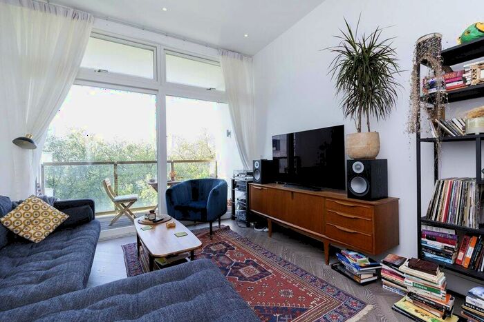 2 Bedroom Flat To Rent In Market Road, Caledonian Road, N7