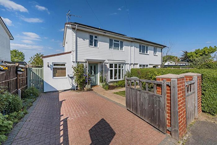 3 Bedroom Semi-Detached House For Sale In Princess Avenue, Windsor, SL4