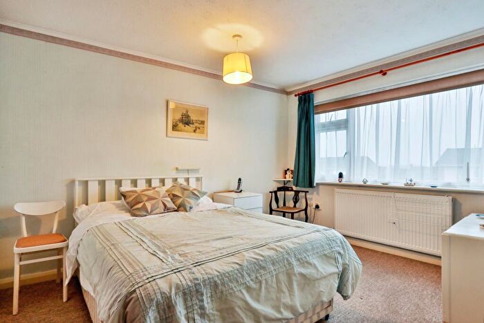 3 Bedroom Semi-Detached House For Sale In Wykeham Close, Poole, Dorset, BH17