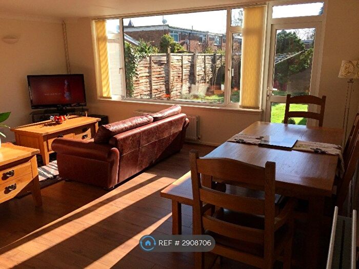 3 Bedroom Semi-Detached House To Rent In Oak Bank, Woking, GU22