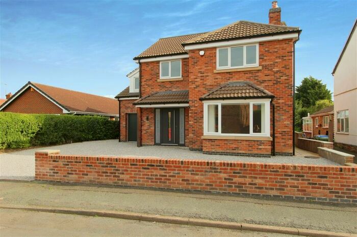 4 Bedroom Detached House For Sale In Lodge Lane, Gowdall, DN14