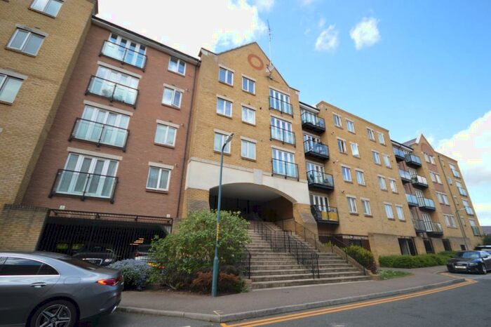 2 Bedroom Flat To Rent In Griffin Court, Black Eagle Drive, Gravesend, Kent, DA11