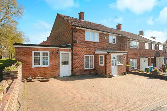 4 Bedroom End Of Terrace House To Rent In Lindenhill Road, Bracknell, RG42