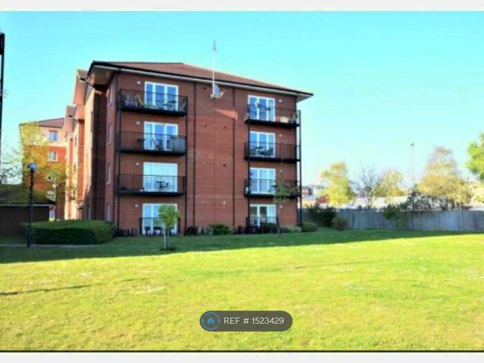 2 Bedroom Flat To Rent In John Dyde Close, Bishop's Stortford, CM23