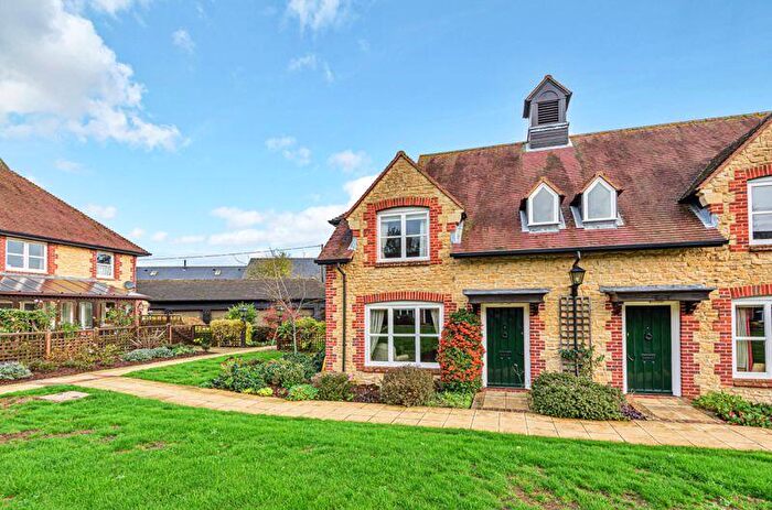 2 Bedroom Retirement Property For Sale In Penstones Court, Marlborough Lane, Faringdon, SN7
