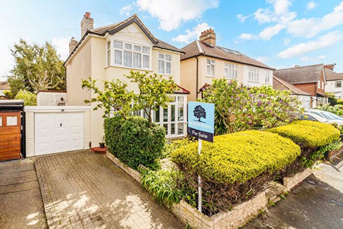 3 Bedroom Detached House For Sale In Johns Lane, Morden, SM4