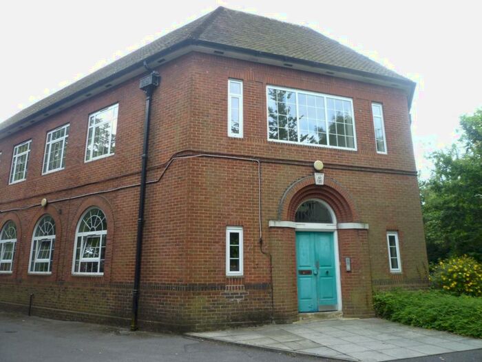 2 Bedroom Apartment To Rent In Charlecote House, Millbrook Road East, Southampton, SO15