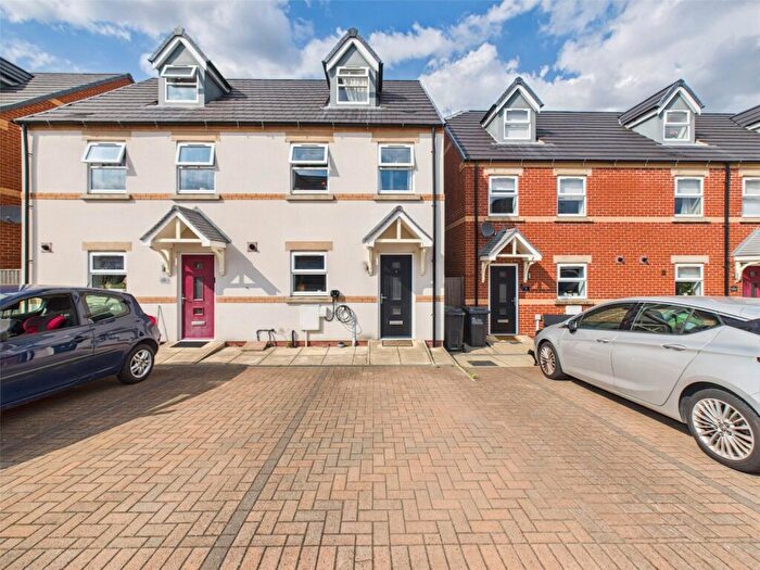 3 Bedroom Semi-Detached House For Sale In Butchers Way, Heanor, Derbyshire, DE75