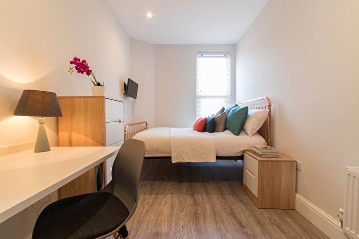 5 Bedroom Terraced House To Rent In Thornycroft Road, Liverpool, L15