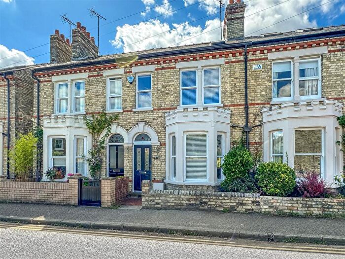 3 Bedroom Terraced House For Sale In Clare Street, Cambridge, CB4