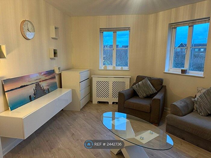 2 Bedroom Flat To Rent In John William Close, Chafford Hundred, Grays, RM16