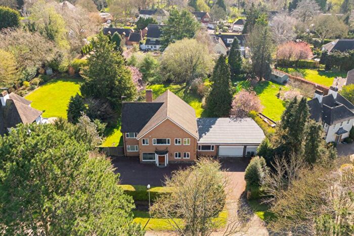 5 Bedroom Detached House For Sale In Southmeads Road, Oadby, LE2