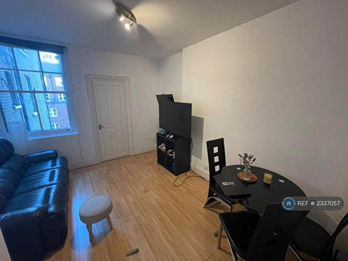 2 Bedroom Flat To Rent In Lisson House, London, NW1