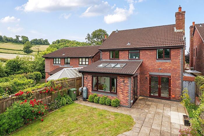 4 Bedroom Detached House To Rent In Lawn Drive, Chudleigh, Newton Abbot, TQ13