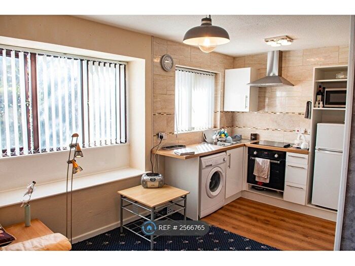 1 Bedroom Flat To Rent In Leighton Av, Loughborough, LE11