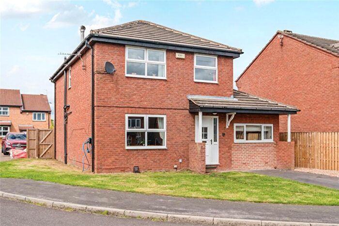 4 Bedroom Detached House For Sale In Hopefield Chase, Rothwell, Leeds, West Yorkshire, LS26