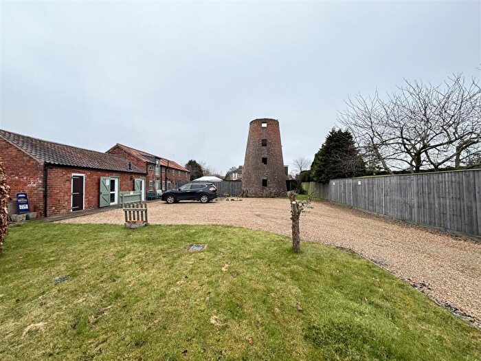 1 Bedroom Detached House For Sale In Main Road, Grainthorpe, Louth, LN11