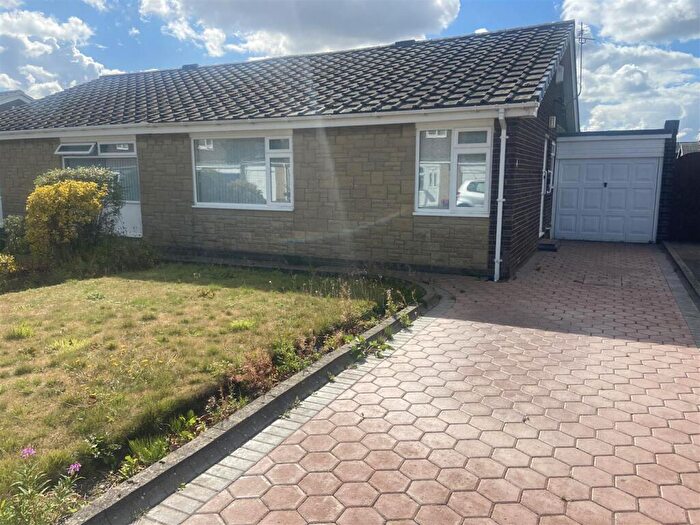 2 Bedroom Semi-Detached Bungalow For Sale In Grey Avenue, Southfield Green, Cramlington, NE23