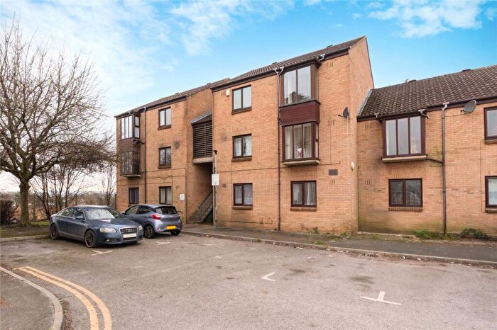 2 Bedroom Apartment To Rent In Rose Green Close, Avon, BS5