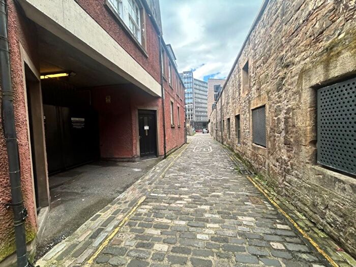 Garage / Parking To Rent In Kings Stable Lane, Grassmarket, Edinburgh, EH1