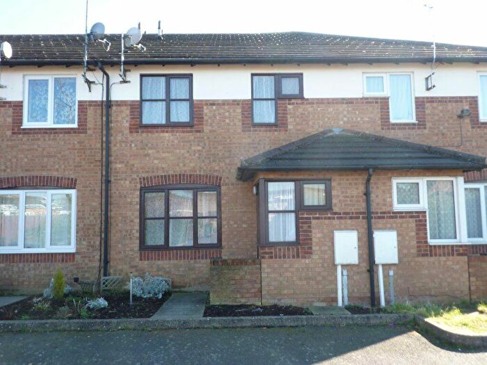 1 Bedroom Property To Rent In Willow Brook Road, Corby, NN17