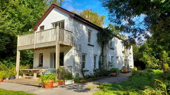 4 Bedroom Cottage For Sale In Treswithian Downs, Camborne, TR14