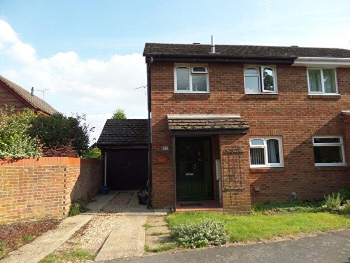 3 Bedroom Semi Detached House For Sale In Priory Street, Newport Pagnell, MK16