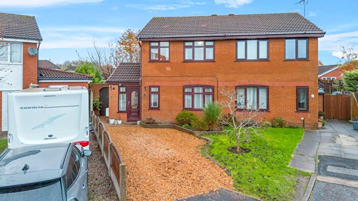 3 Bedroom Semi-Detached House For Sale In Montrose Close, Fearnhead, WA2