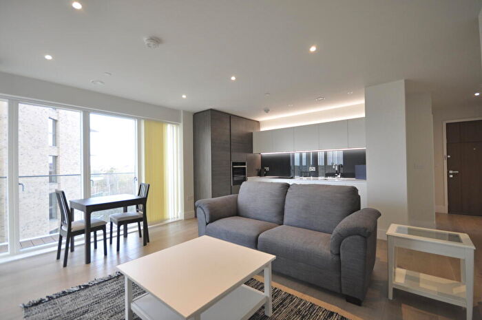 2 Bedroom Apartment To Rent In Pegler Square, London, SE3