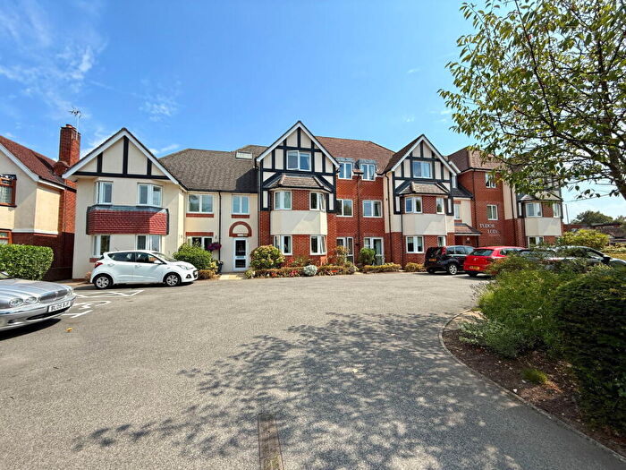 2 Bedroom Retirement Property For Sale In Tudor Lodge, Warwick Road, Solihull, B92