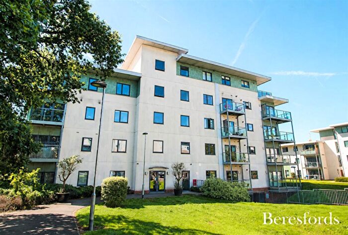2 Bedroom Apartment To Rent In Adlington House, Rollason Way, CM14