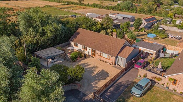 3 Bedroom Detached Bungalow For Sale In Dutch Road, Mark, TA9