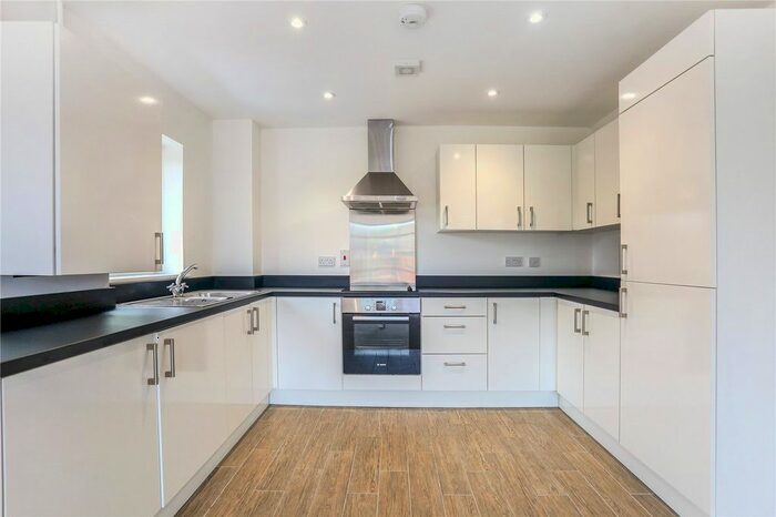 2 Bedroom Flat To Rent In Mobberley Road, Knutsford, Cheshire, WA16