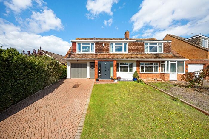 4 Bedroom Semi-Detached House For Sale In Flowerhill Way, Istead Rise, Gravesend, Kent, DA13